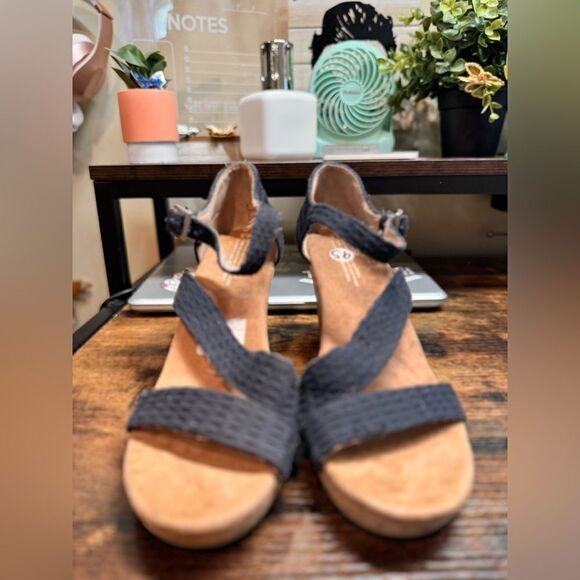 NWOB Toms Black Textile Cork Clarissa Wedges SIZE 9.5 - Picture 7 of 9